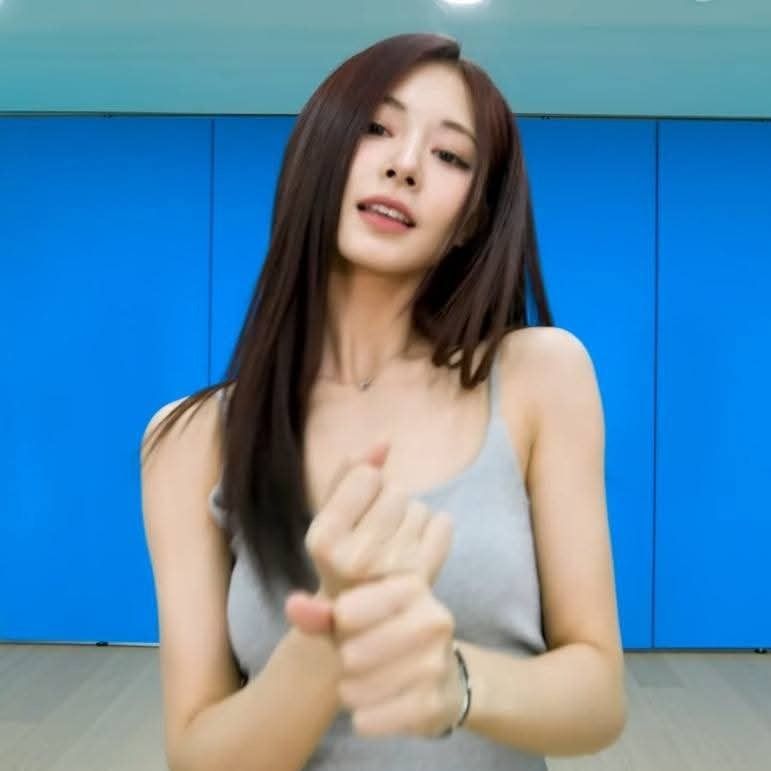 A moment captured by Mina (TWICE)'s fan