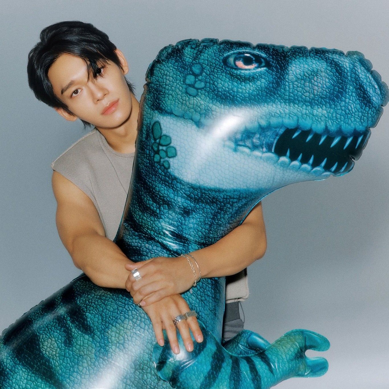 Behind-the-scenes cut of Chen (EXO)