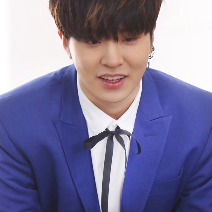 Behind-the-scenes cut of Youngjae (GOT7)