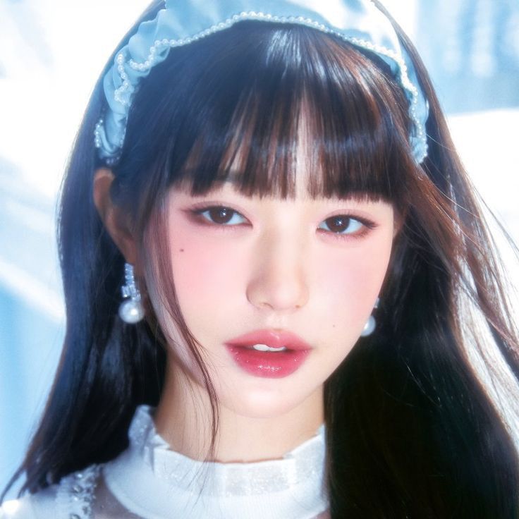 A moment captured by Jang Wonyoung (IVE)'s fan