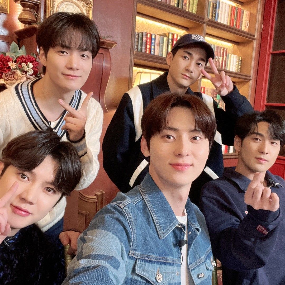 뉴이스트의 최신 사진