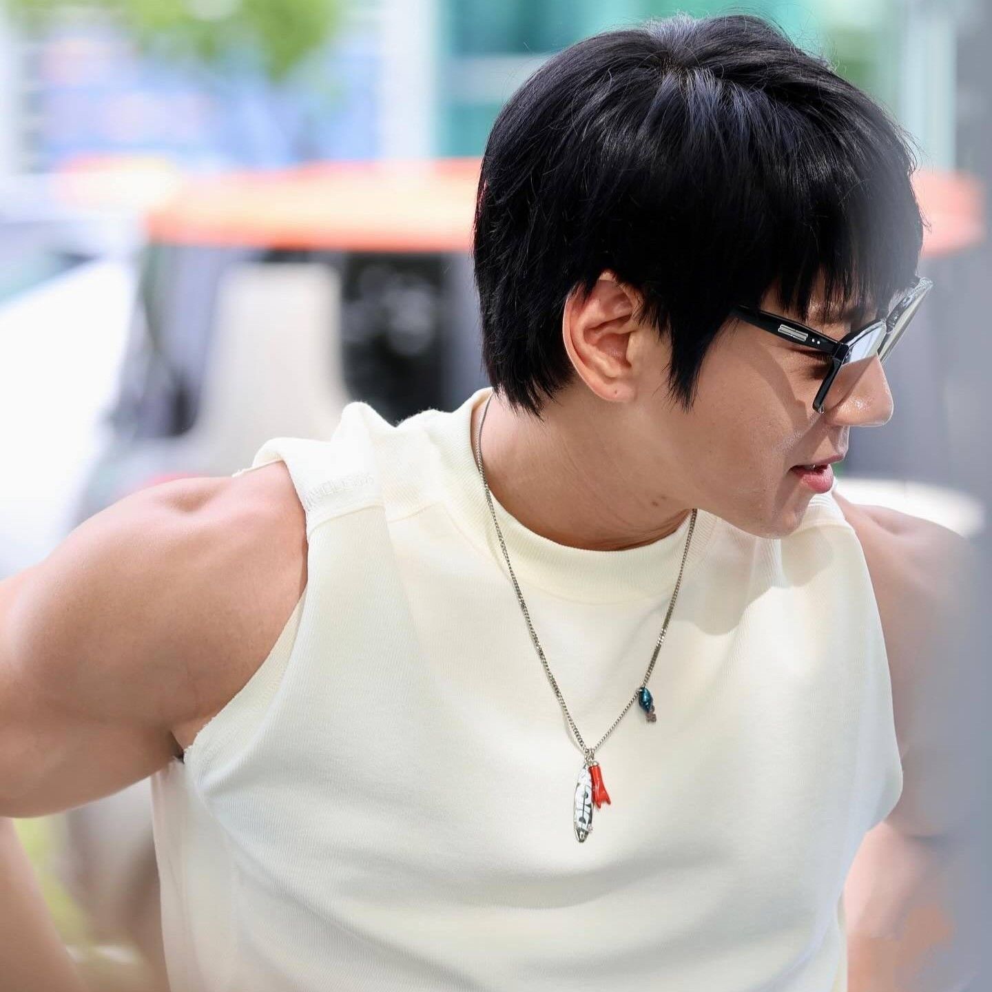 Momen yang diabadikan oleh penggemar Hwang Chiyeol