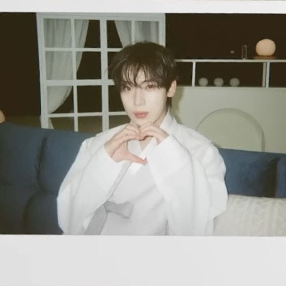 선우 (ENHYPEN)의 비하인드 컷