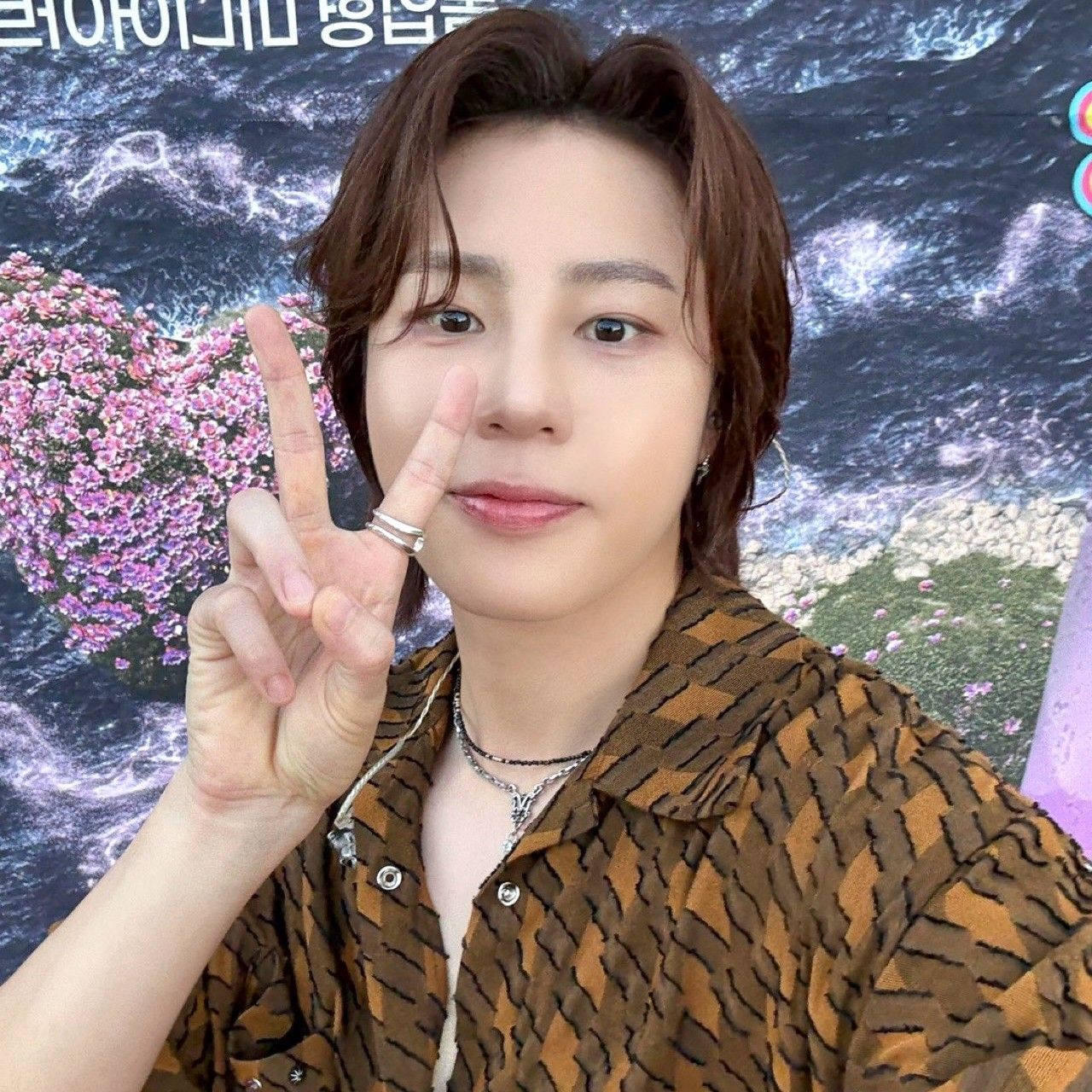 Behind-the-scenes cut of Ha Sungwoon