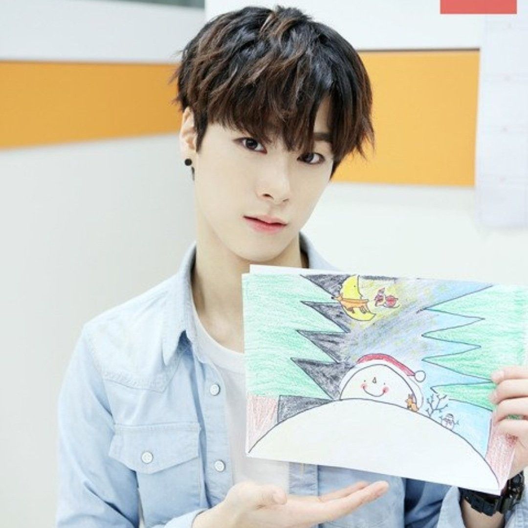 Behind-the-scenes cut of Moonbin (ASTRO)