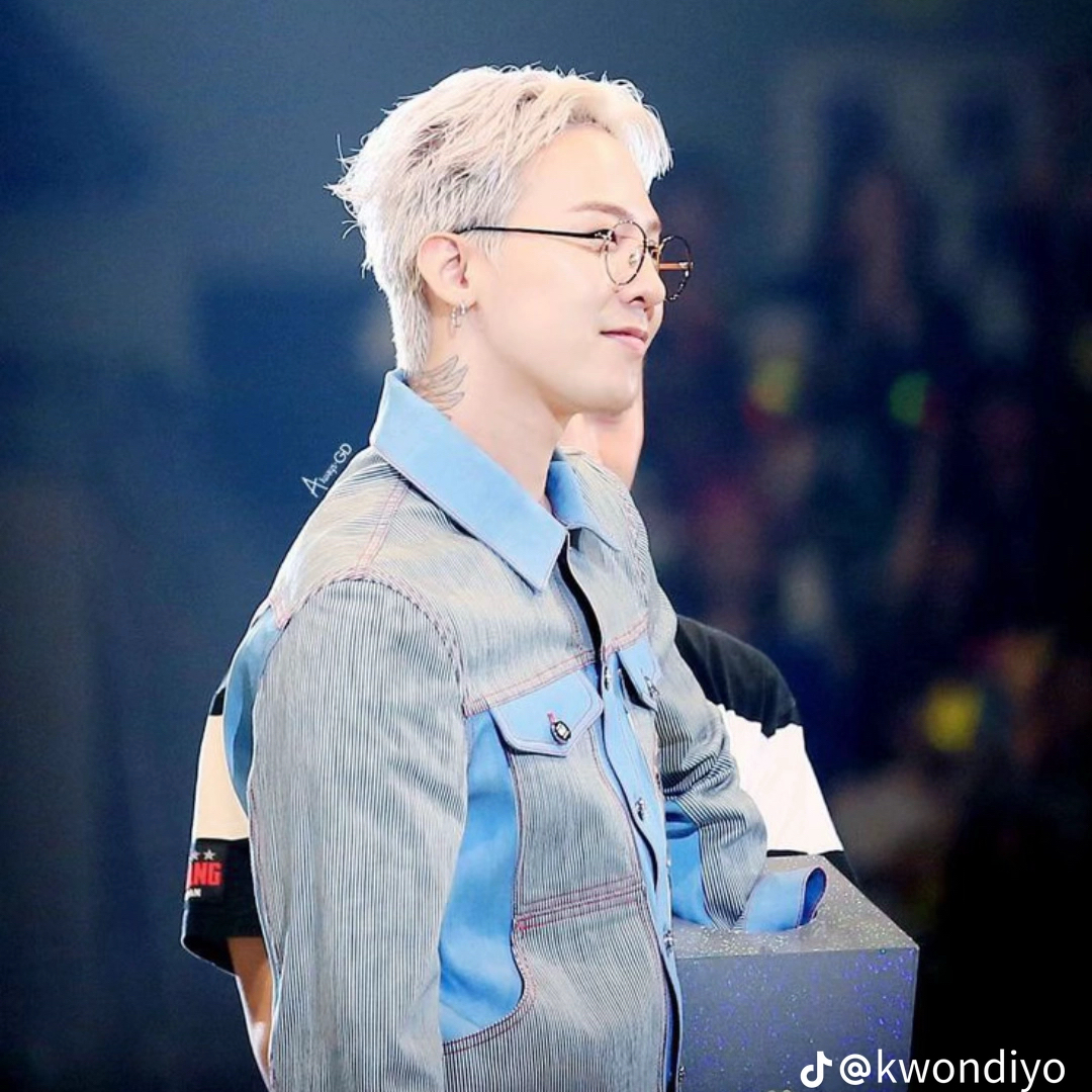 A moment captured by G-DRAGON (BIGBANG)'s fan