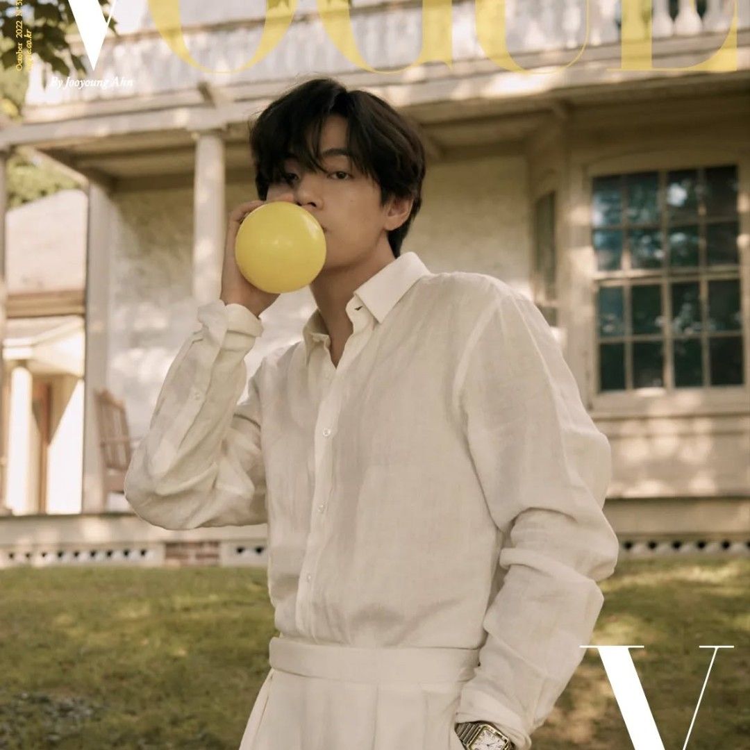 Latest photo of V (BTS)