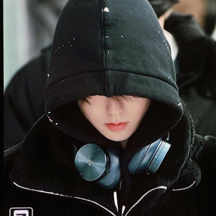 Latest photo of HAN (Stray Kids)