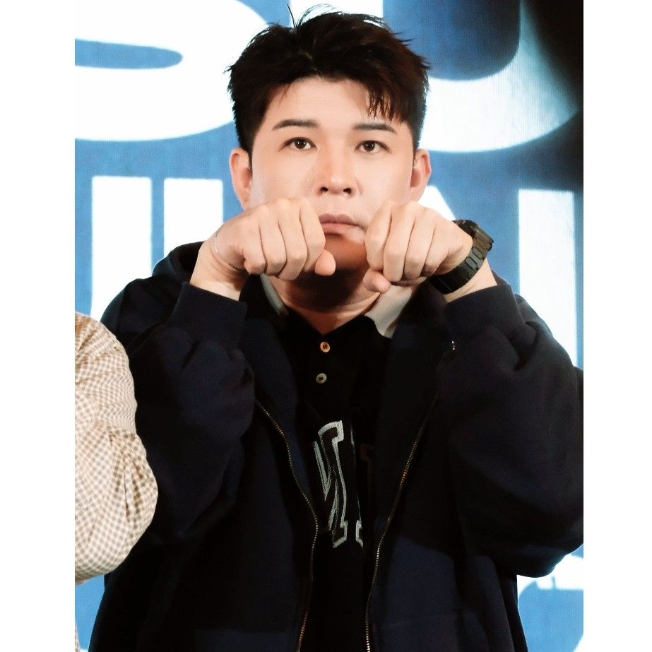 Latest photo of Shindong (Super Junior)