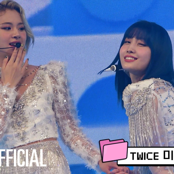 모모 (TWICE)의 비하인드 컷