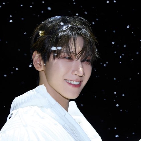 Recent activity shot of TEN (WayV)