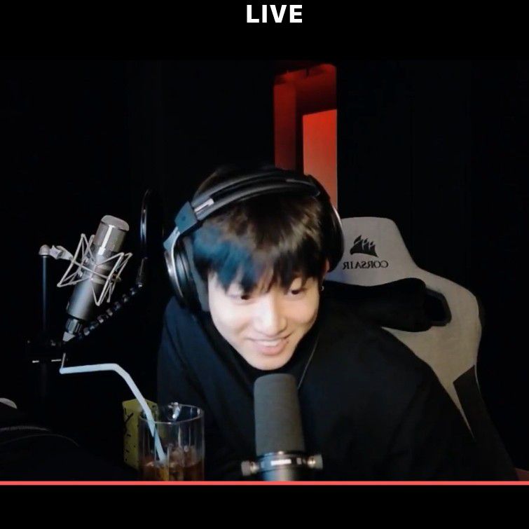 ジョングク (BTS)の最近の活動写真