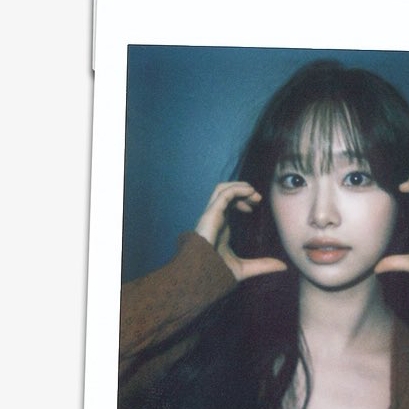 A moment captured by Chuu's fan