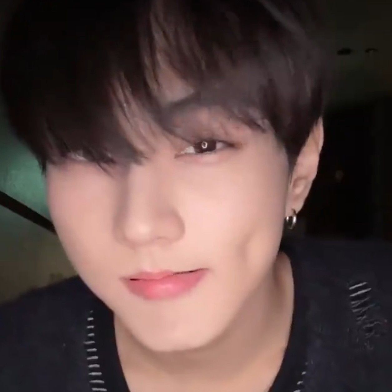 Latest photo of Jungwon (ENHYPEN)