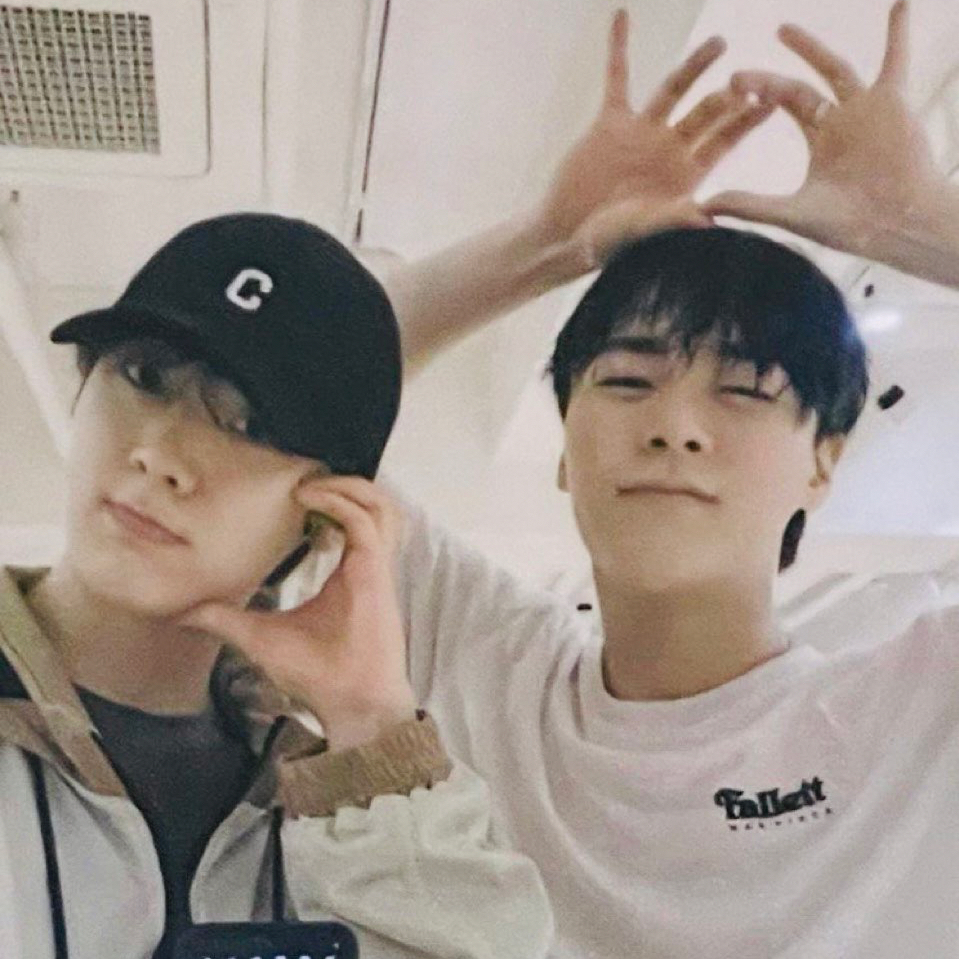 Behind-the-scenes cut of Moonbin (ASTRO)