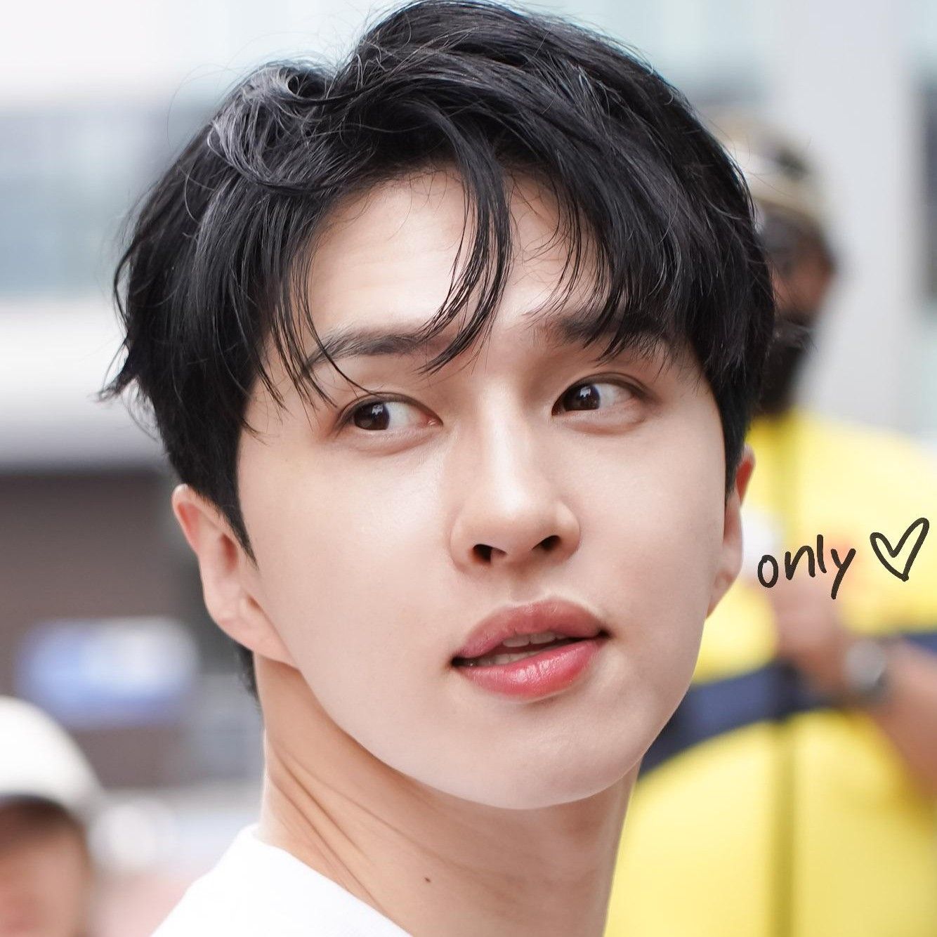 Behind-the-scenes cut of VIXX