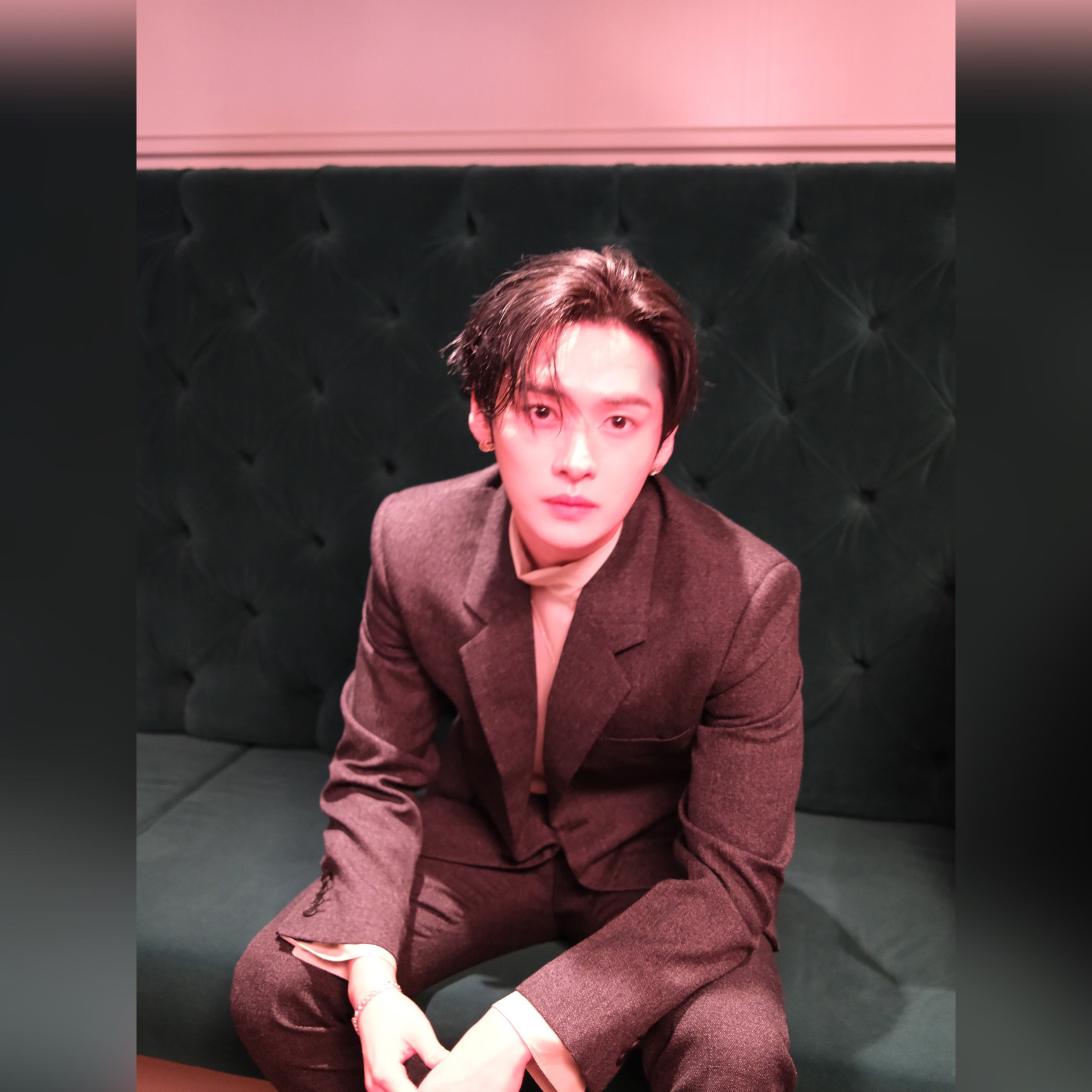 Recent activity shot of Lee Know (Stray Kids)