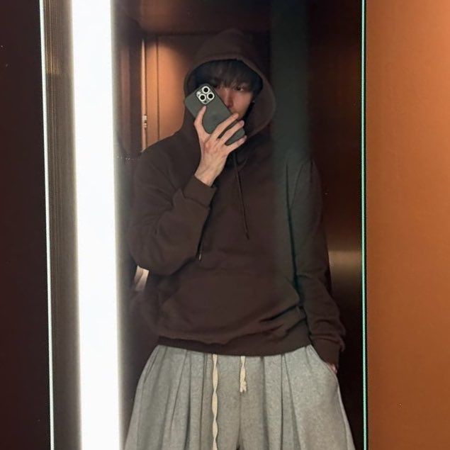 윤호 (에이티즈)의 최신 사진