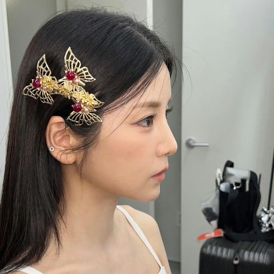 Momen yang diabadikan oleh penggemar Park Chorong (Apink)