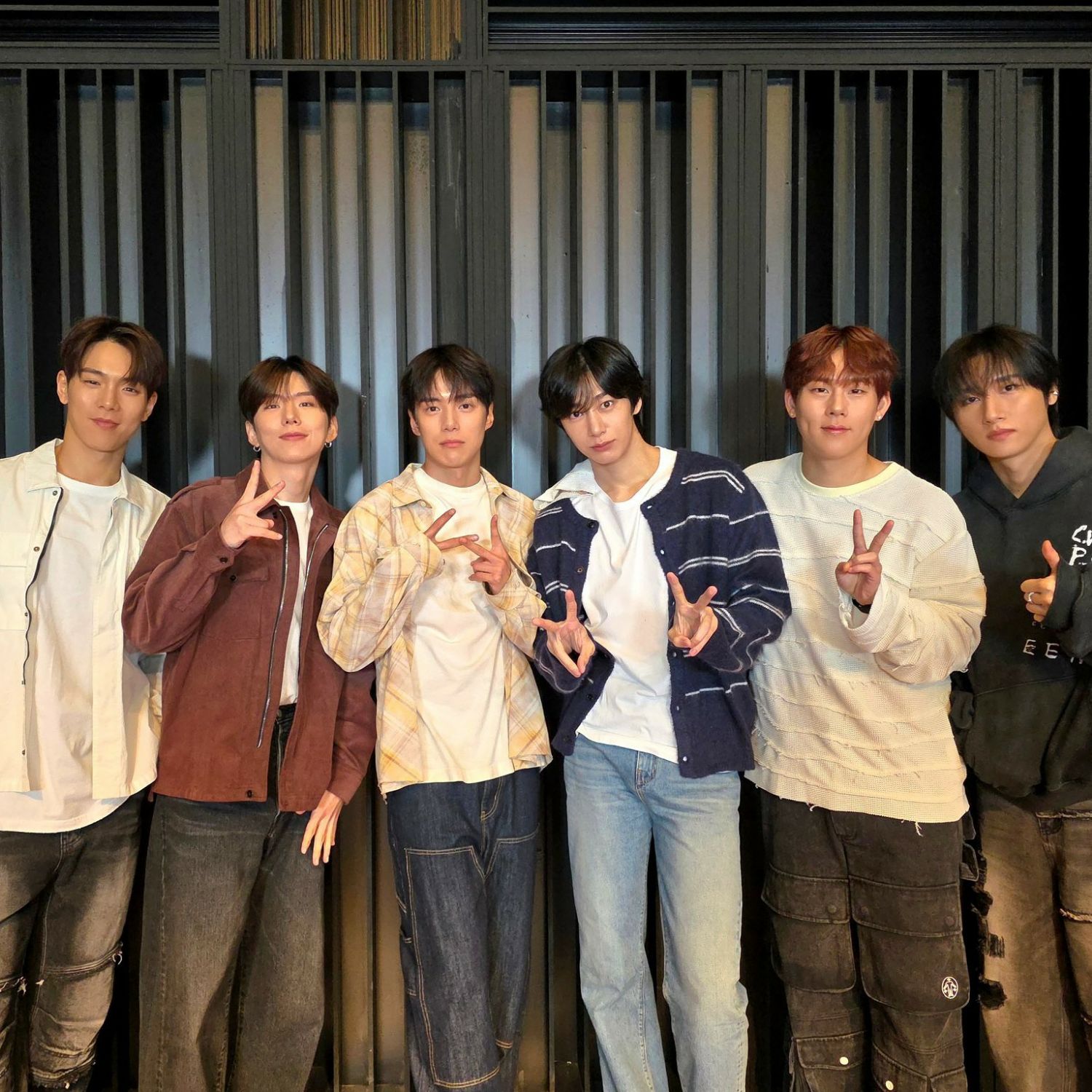 Foto aktivitas terbaru MONSTA X