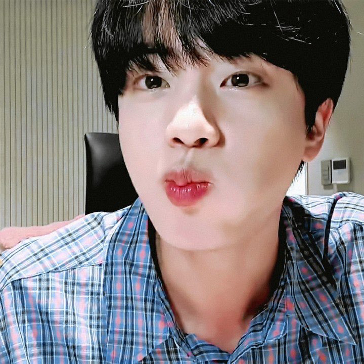 진 (방탄소년단) 최근 활동샷