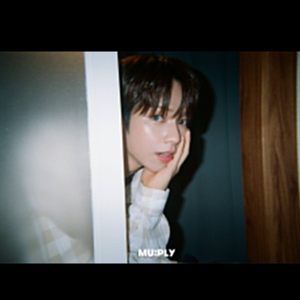 Latest photo of JL (AHOF)