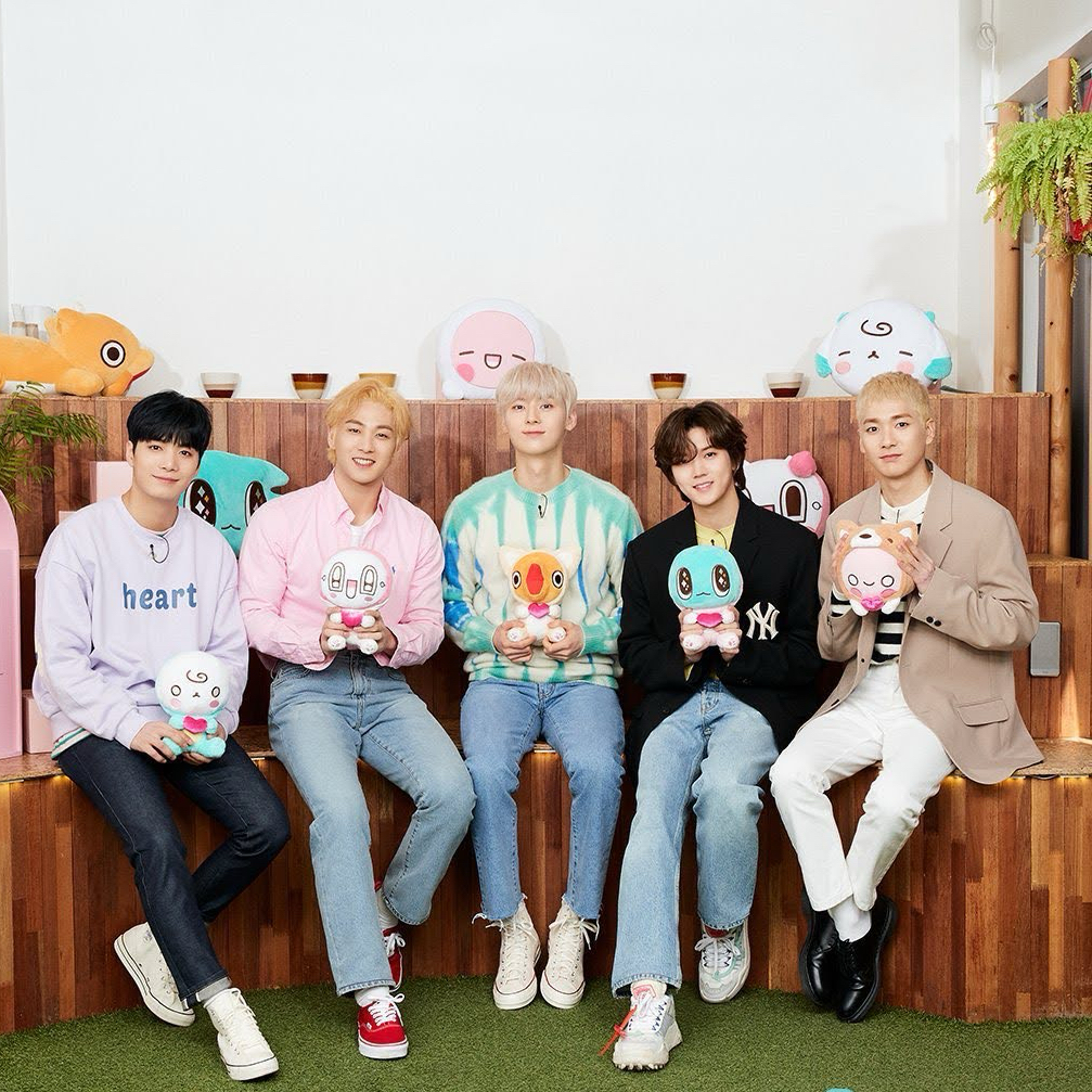 A moment captured by NU'EST's fan