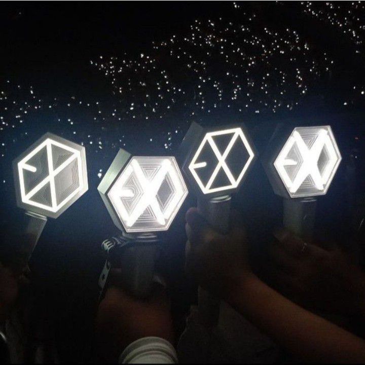 Foto aktivitas terbaru EXO