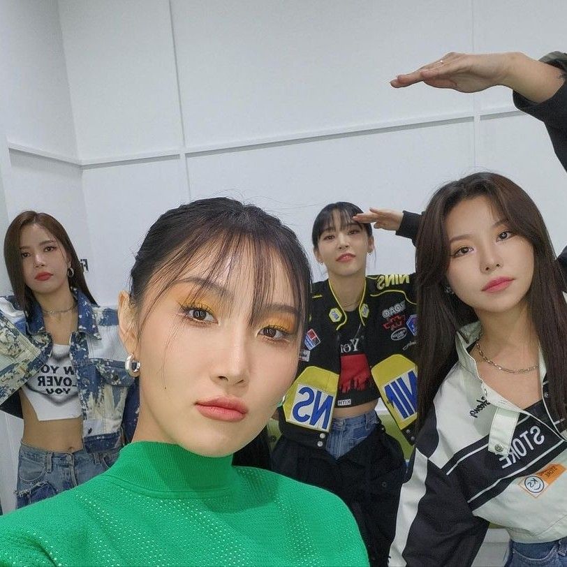 마마무의 비하인드 컷