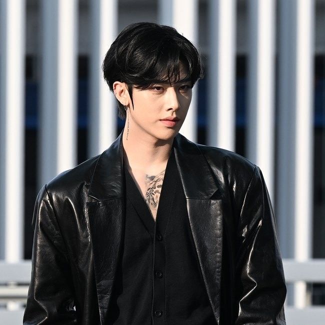 A moment captured by Ricky (ZEROBASEONE)'s fan