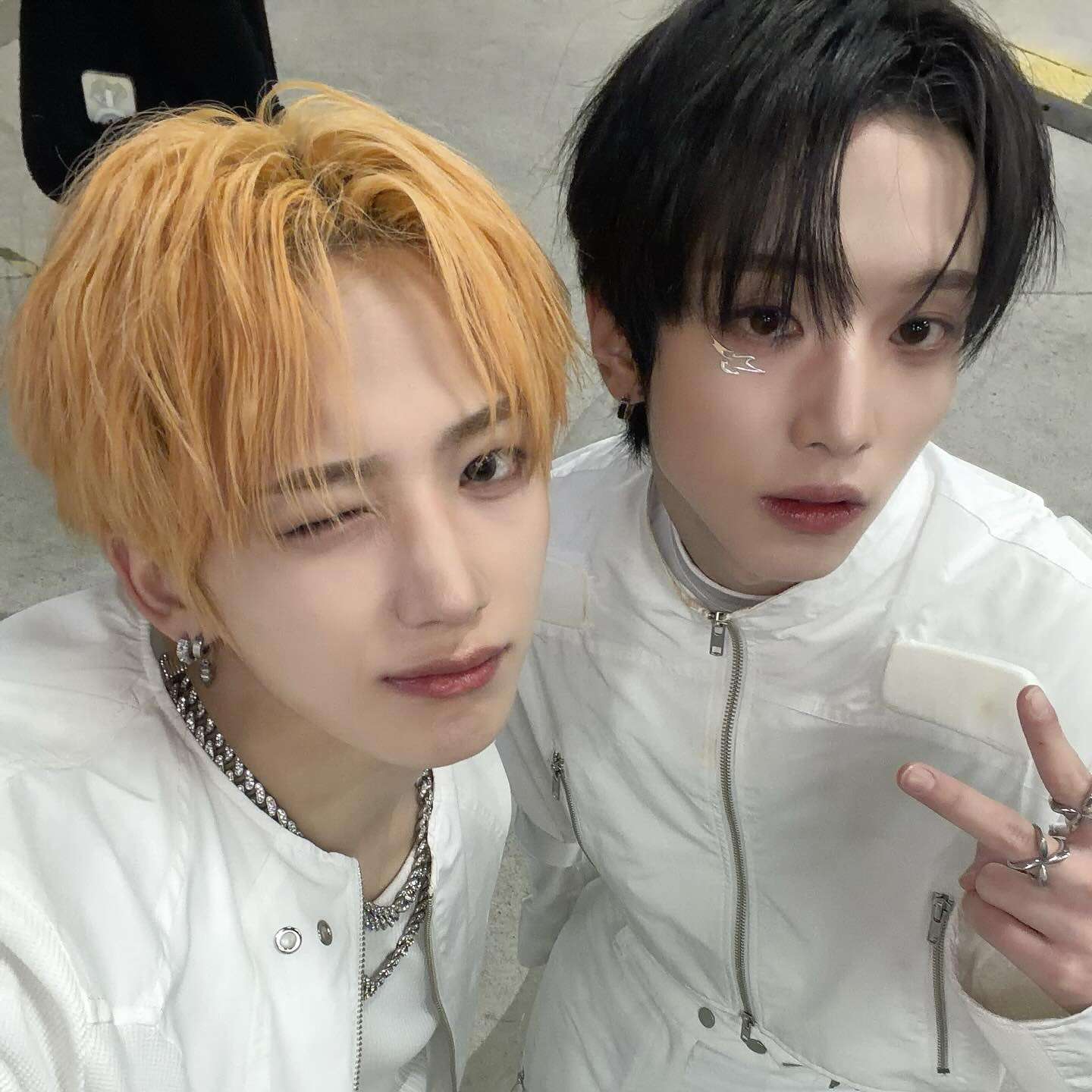 ミンジェ (Xikers)の舞台裏ショット