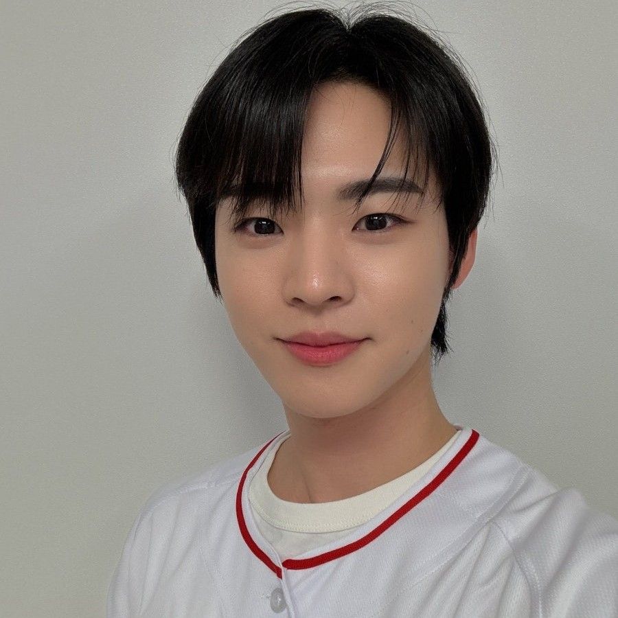 Recent activity shot of Hyojin (ONF)