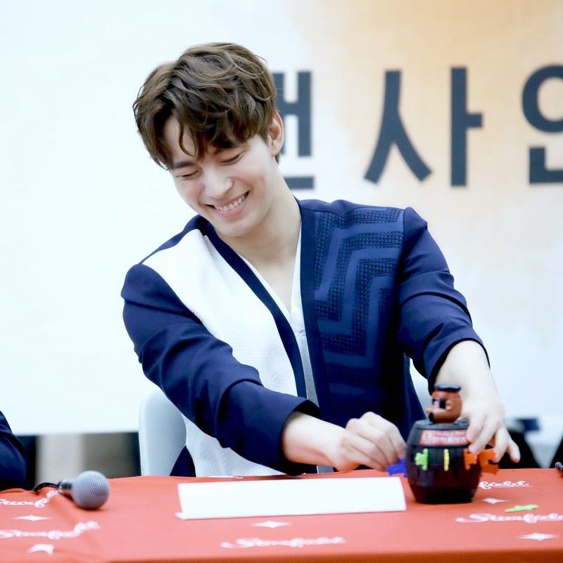 Recent activity shot of VIXX