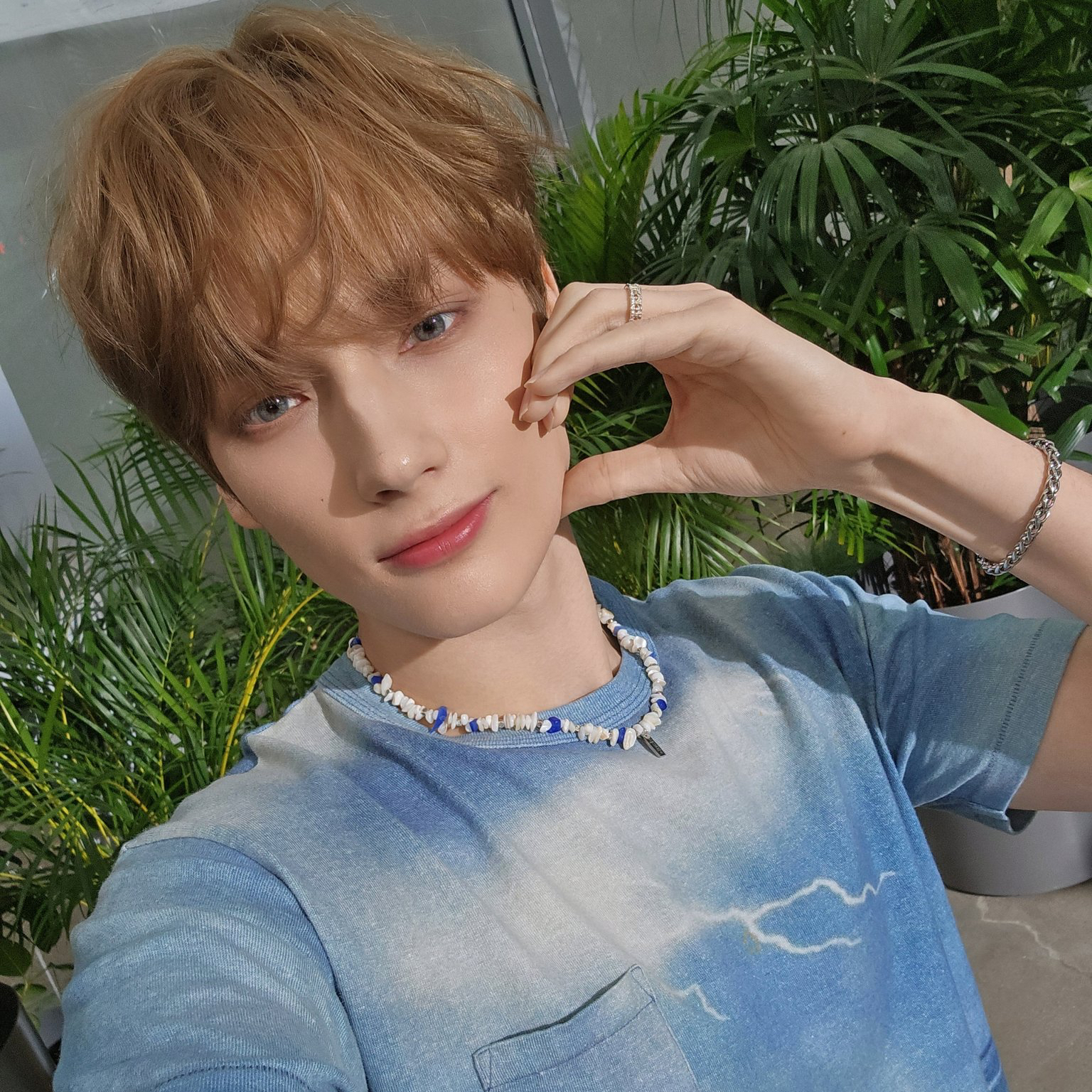 Latest photo of HueningKai (TOMORROW X TOGETHER)
