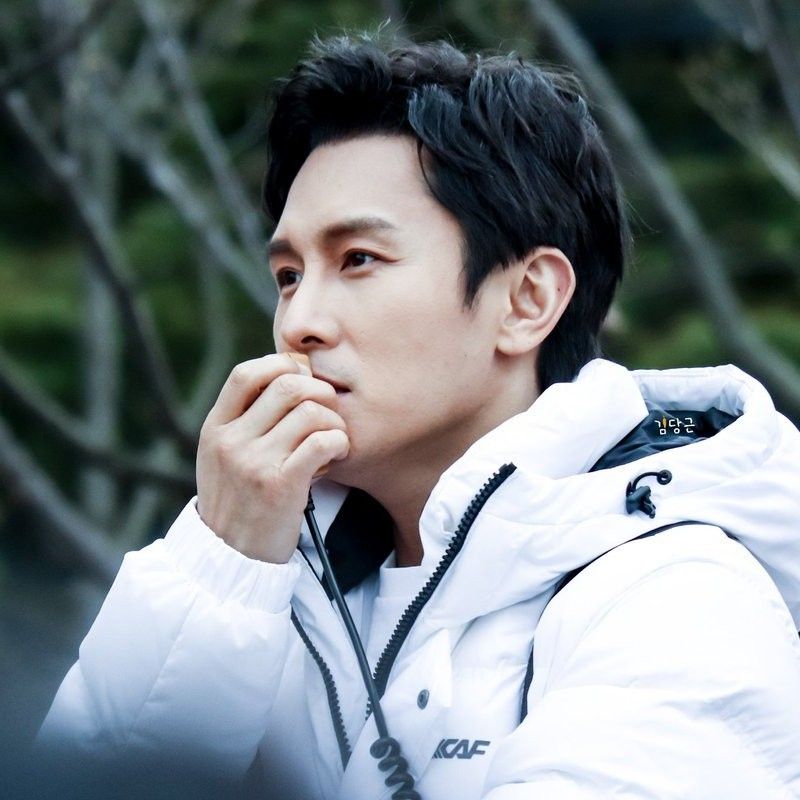 Behind-the-scenes cut of Kim Dongwan (SHINHWA)