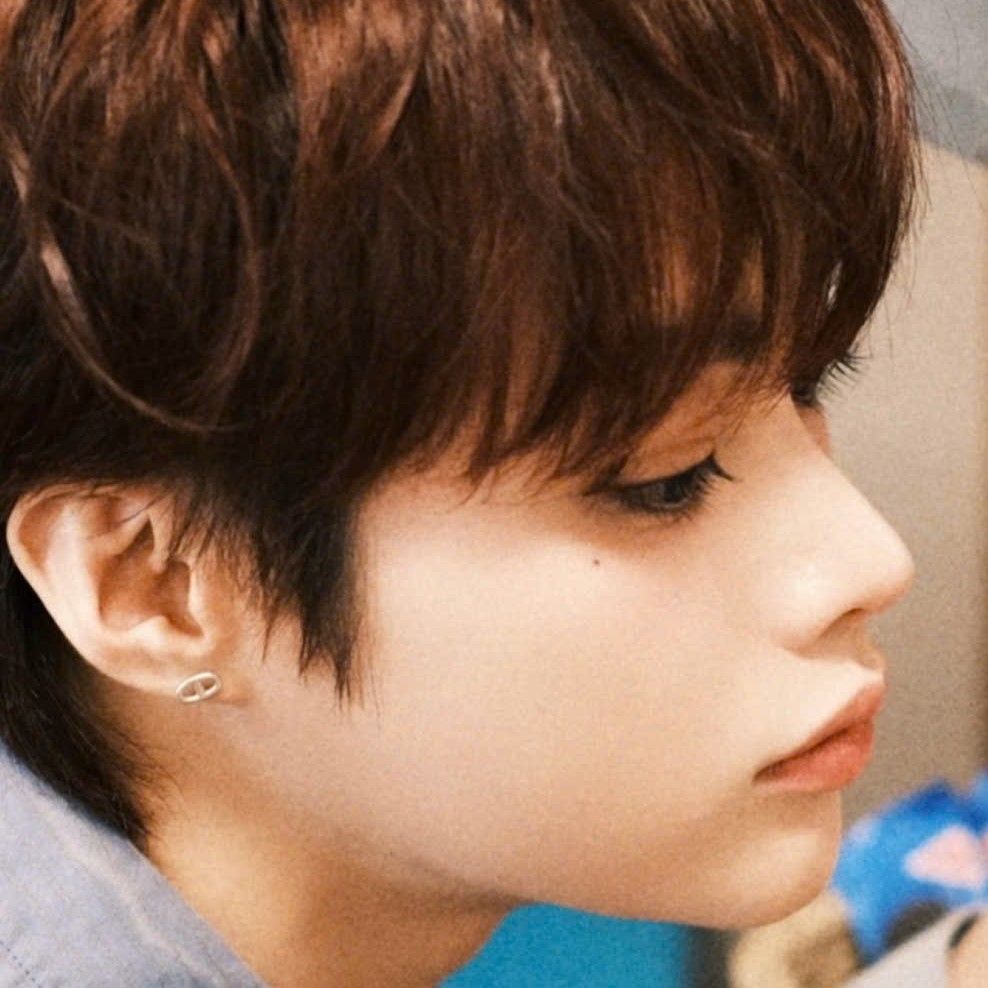 Behind-the-scenes cut of Hanbin (TEMPEST)