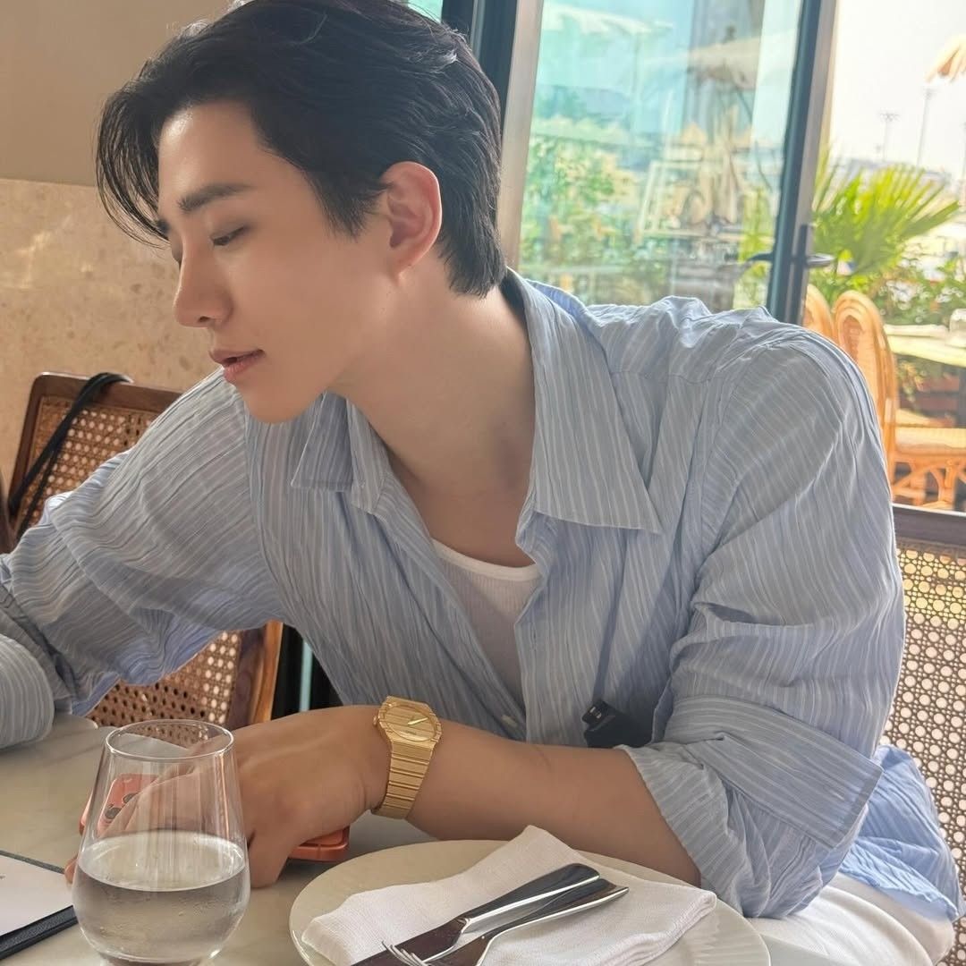 A moment captured by Junho (2PM)'s fan