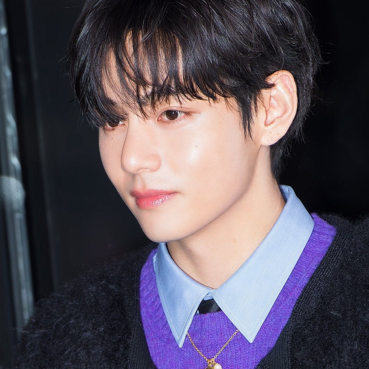 뷔 (방탄소년단)의 최신 사진