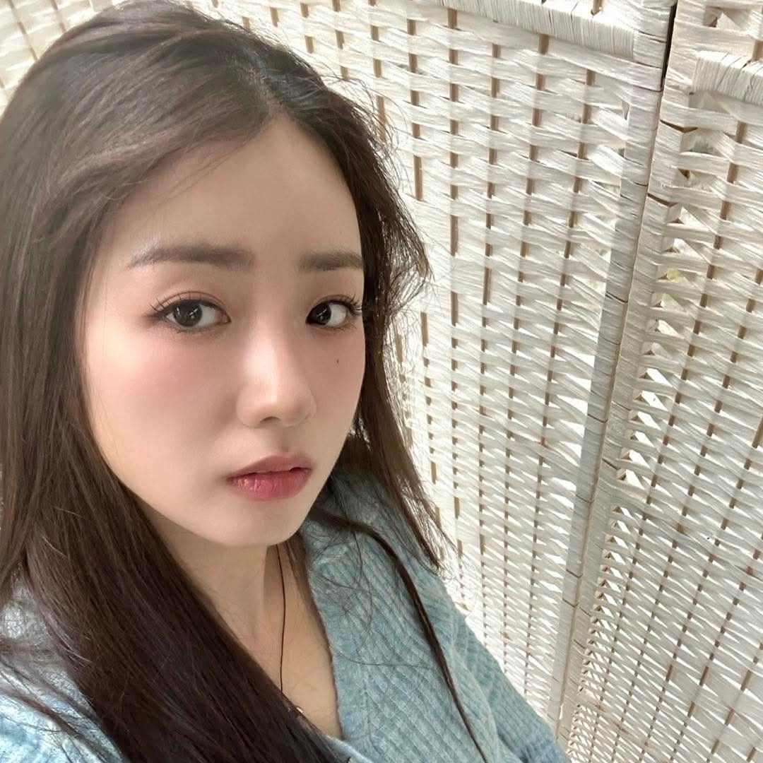 A moment captured by Yoon Bomi (Apink)'s fan