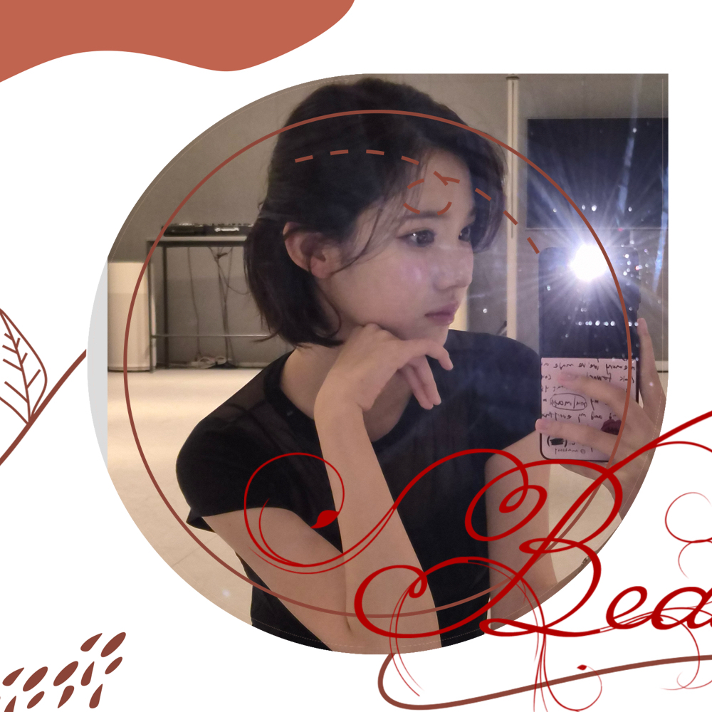 A moment captured by Hearts2Hearts's fan