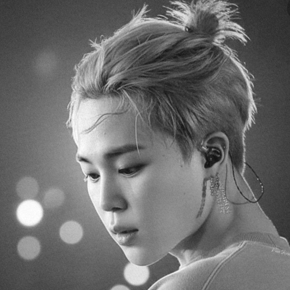 Foto aktivitas terbaru Jimin (BTS)