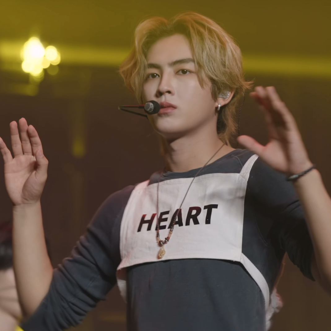 Behind-the-scenes cut of Heart (BUS)