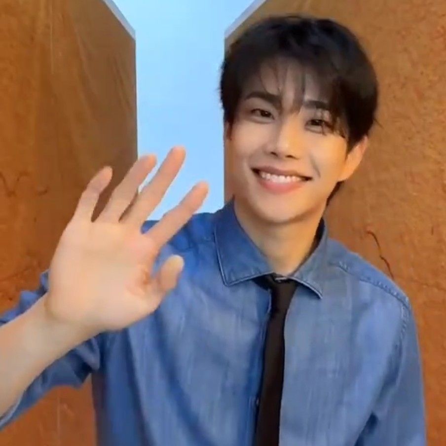 Latest photo of MJ (ASTRO)