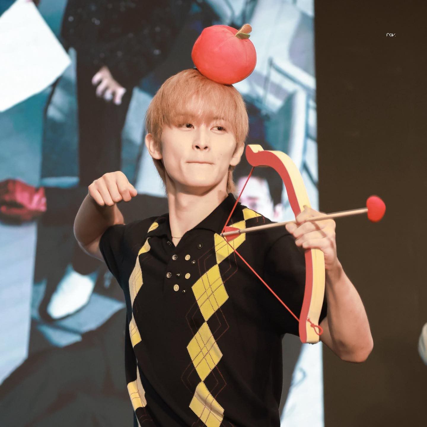 A moment captured by Mark (NCT 127, NCT DREAM)'s fan