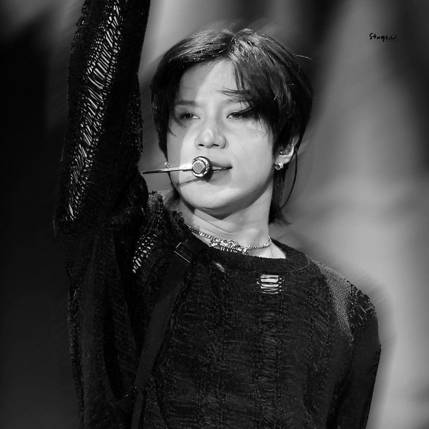 A moment captured by Taemin (SHINee)'s fan