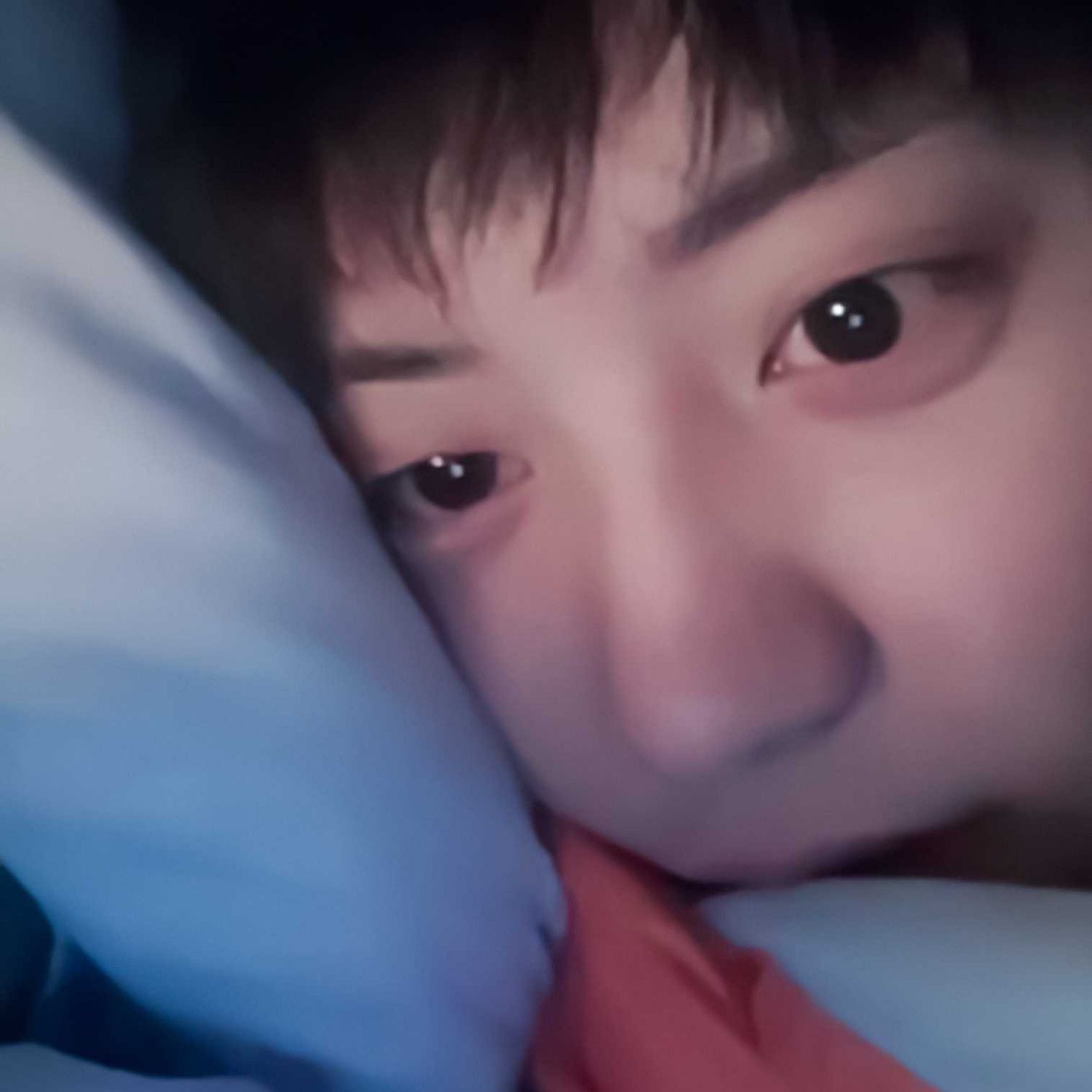 Recent activity shot of Chanyeol (EXO)
