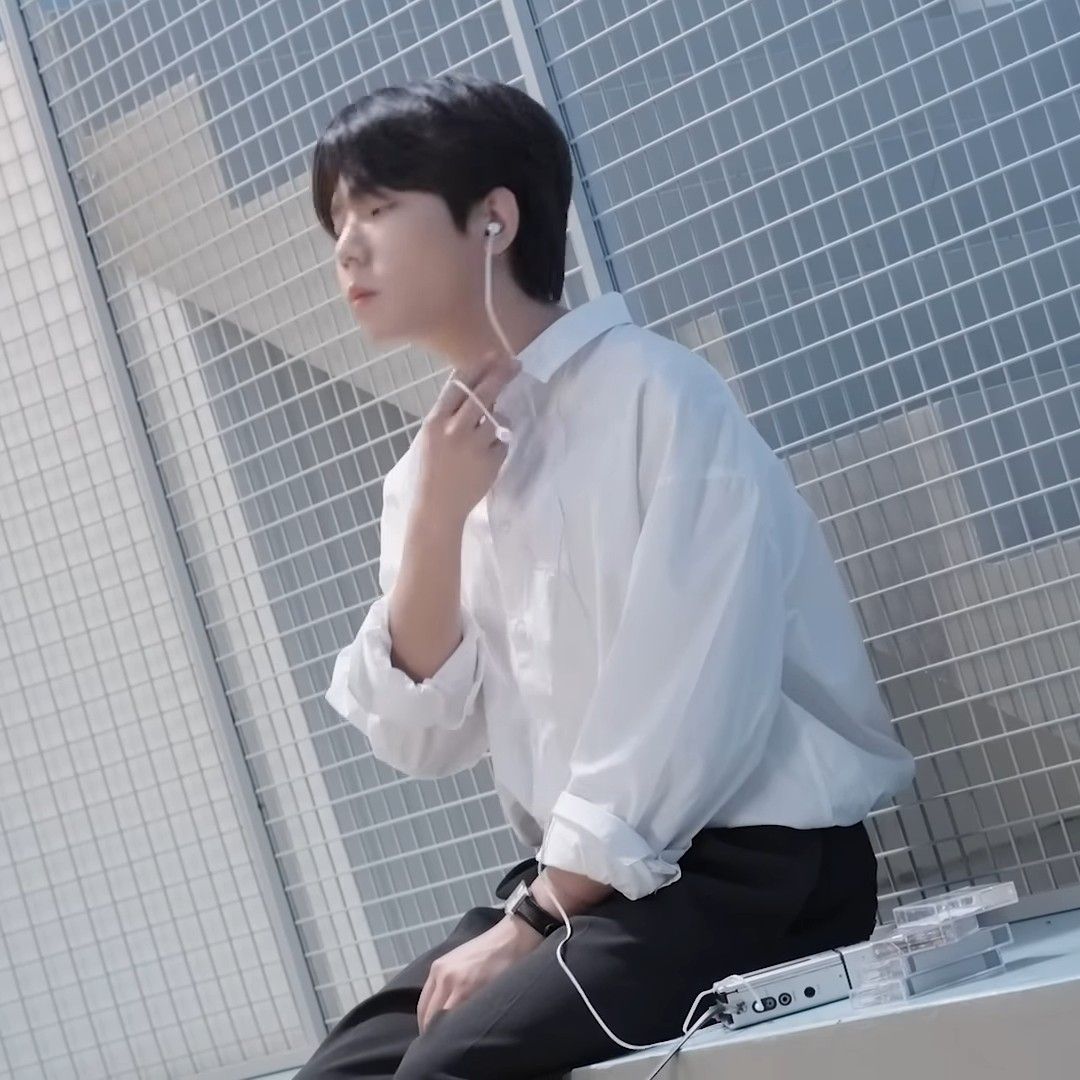 Behind-the-scenes cut of Jung Seunghwan