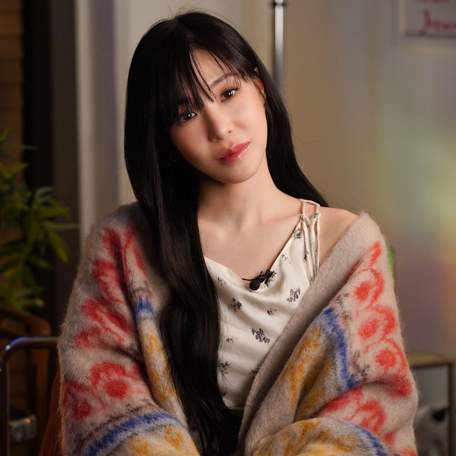 Behind-the-scenes cut of Tiffany Young (Girls' Generation)