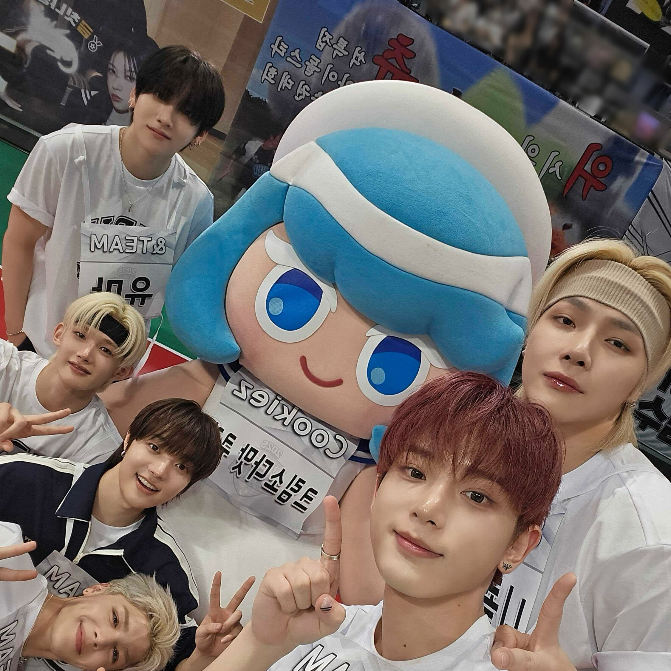 Recent activity shot of EJ (&TEAM)