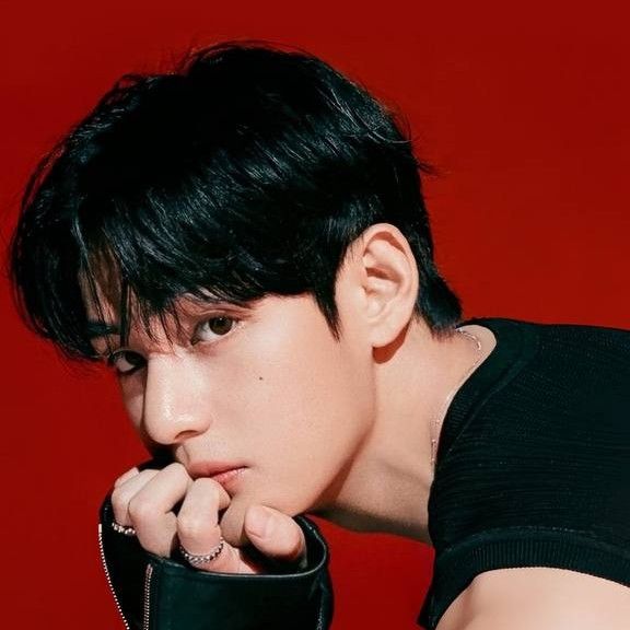 Momen yang diabadikan oleh penggemar V (BTS)